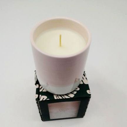 Ceramic candle in color box